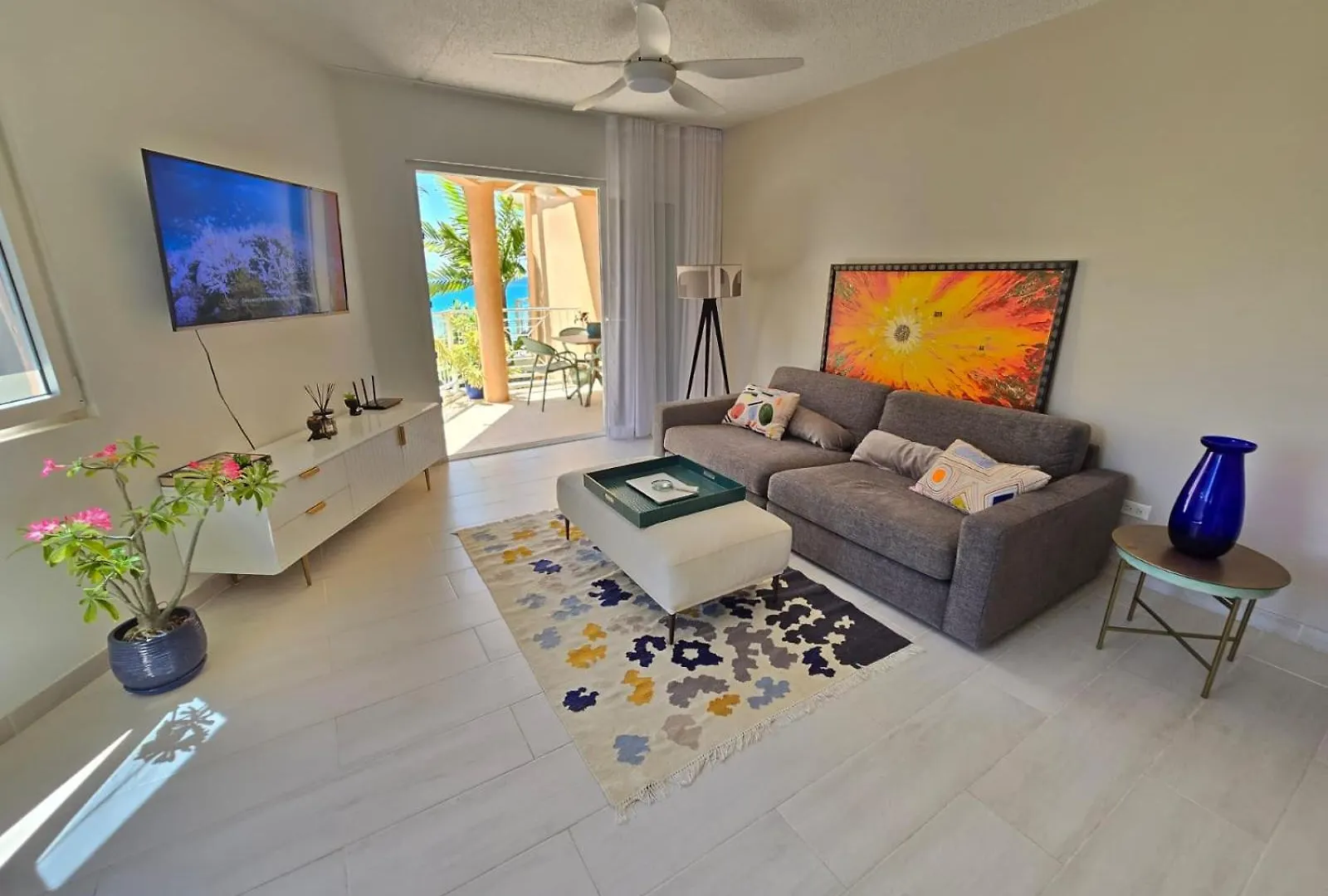 Specious 2 Bedroom In Pelican Key Near The Beach Simpson Bay